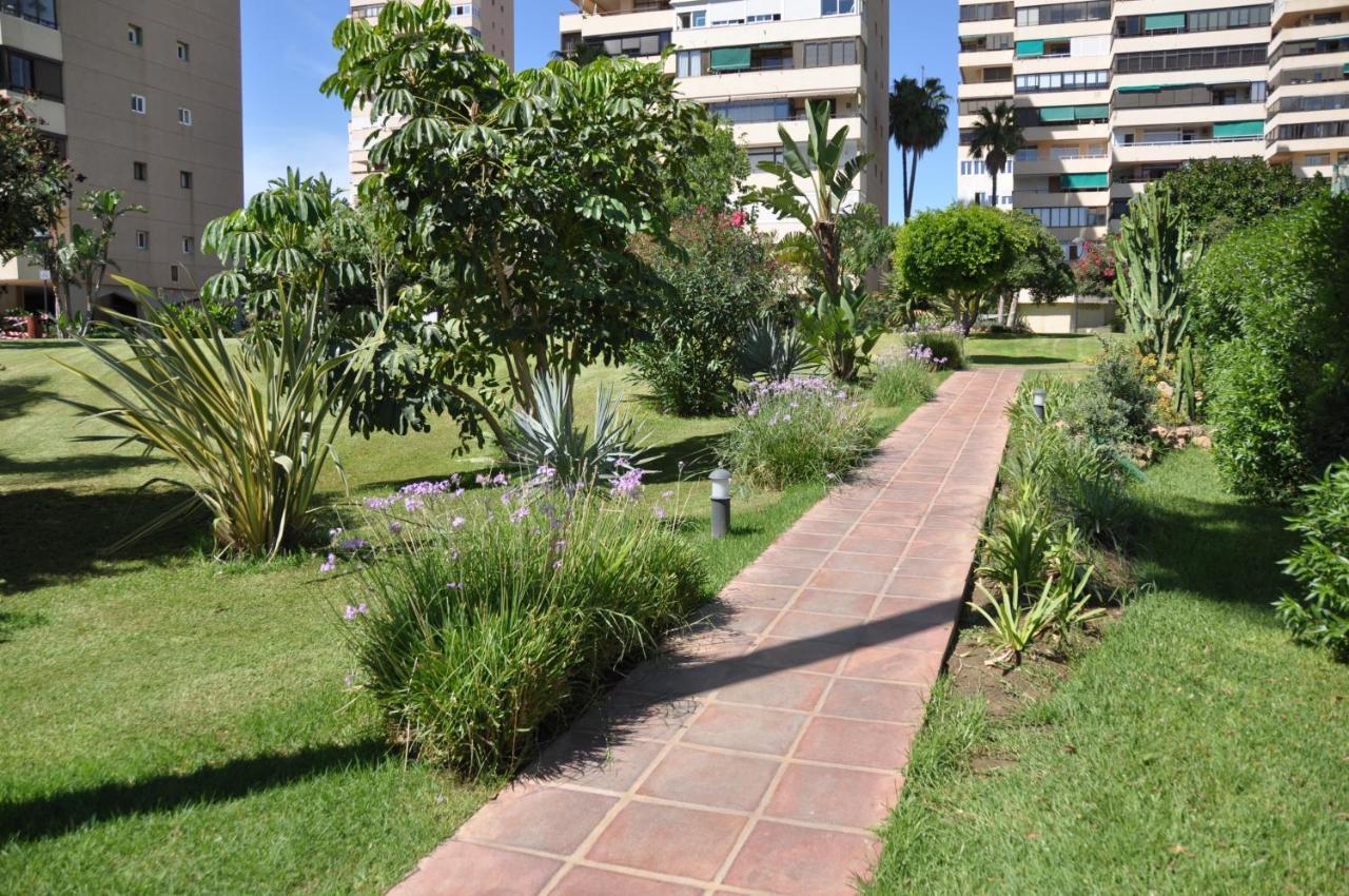 Magnifique Appartement Avec Une Incroyable Vue Sur Mer Torremolinos Buitenkant foto